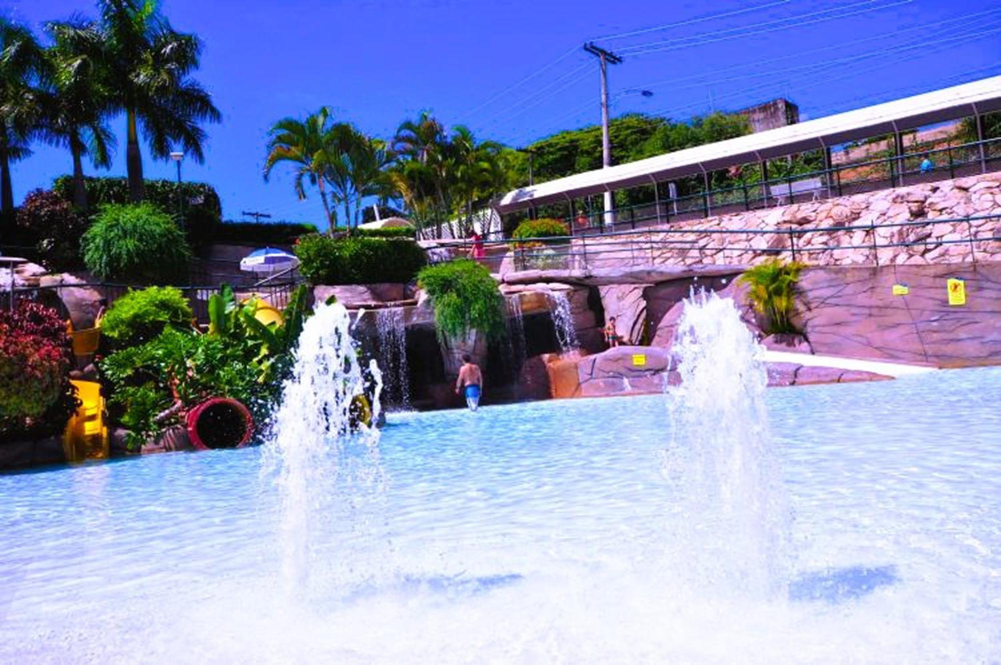 Lacqua Diroma Oficial - Diroma Acqua Park Incluido - Com Roupa De Cama E Banho Caldas Novas Exterior photo